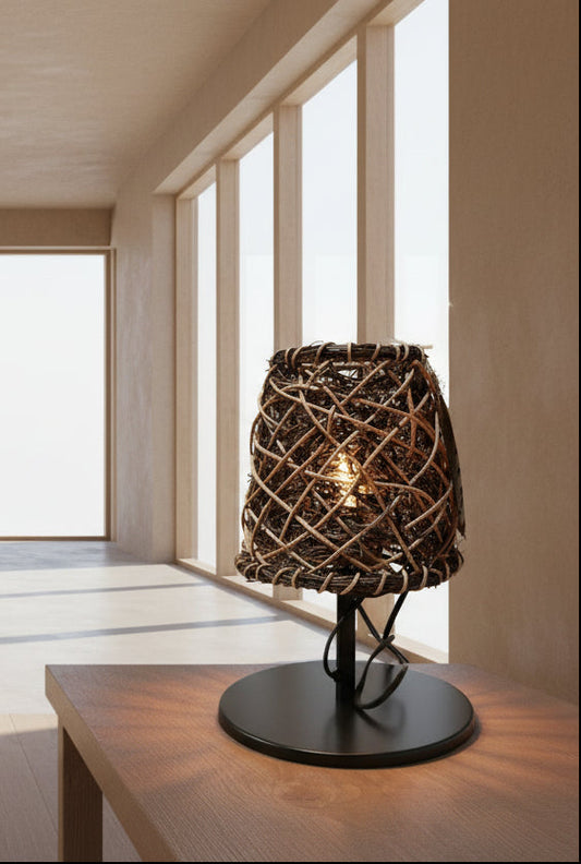 Boho Hasır Masa Lambası – Dekoratif Doğal Aydınlatma