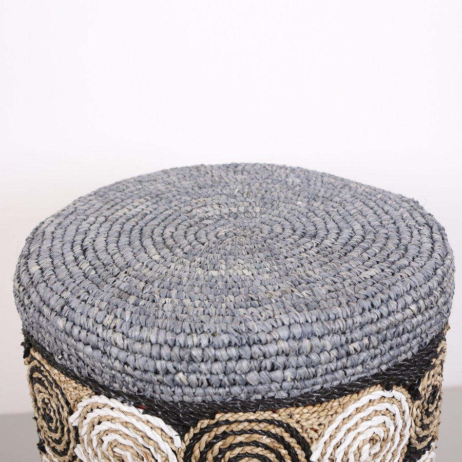 Zeus Puf – Doğal Teak Gövde 42×50 cm